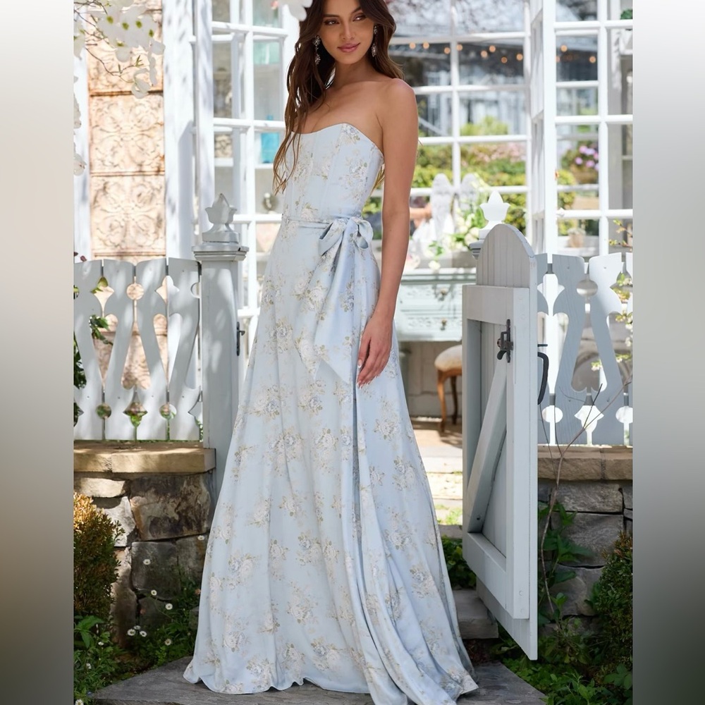 V. Chapman Cecilia Dress in Victorian Blue Roses